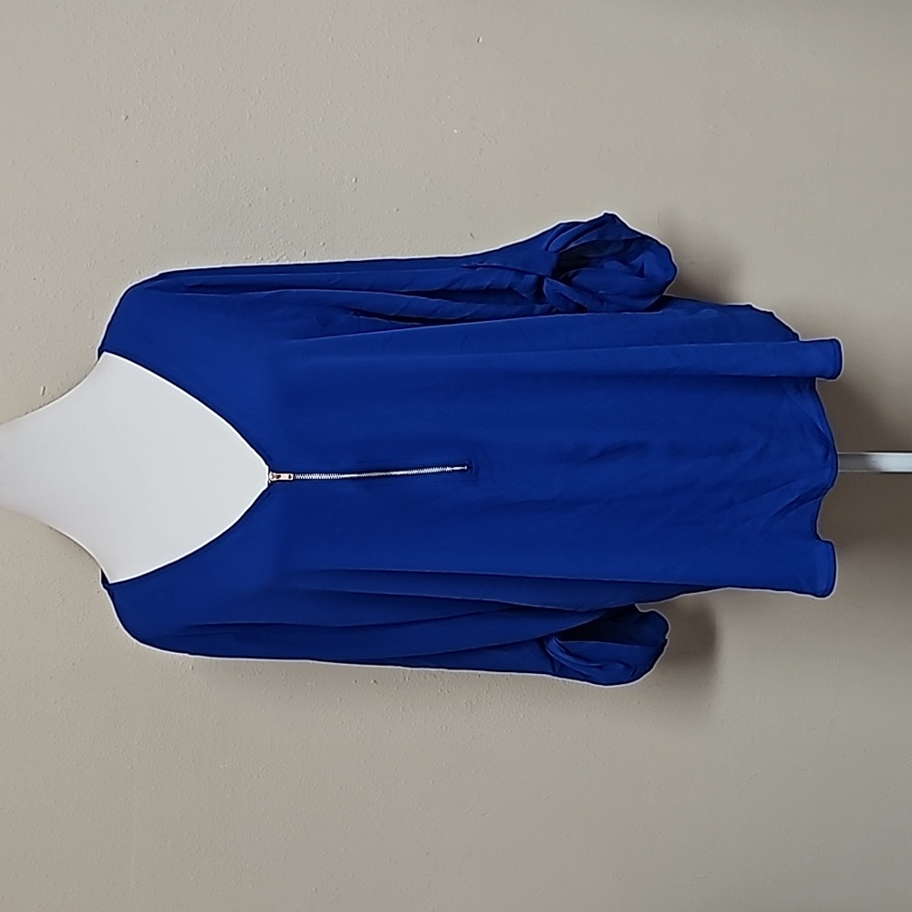 NWT TACERA Women's Plus Blouse 3/4 Sleeve Blue Color V-Neck.Size 2X